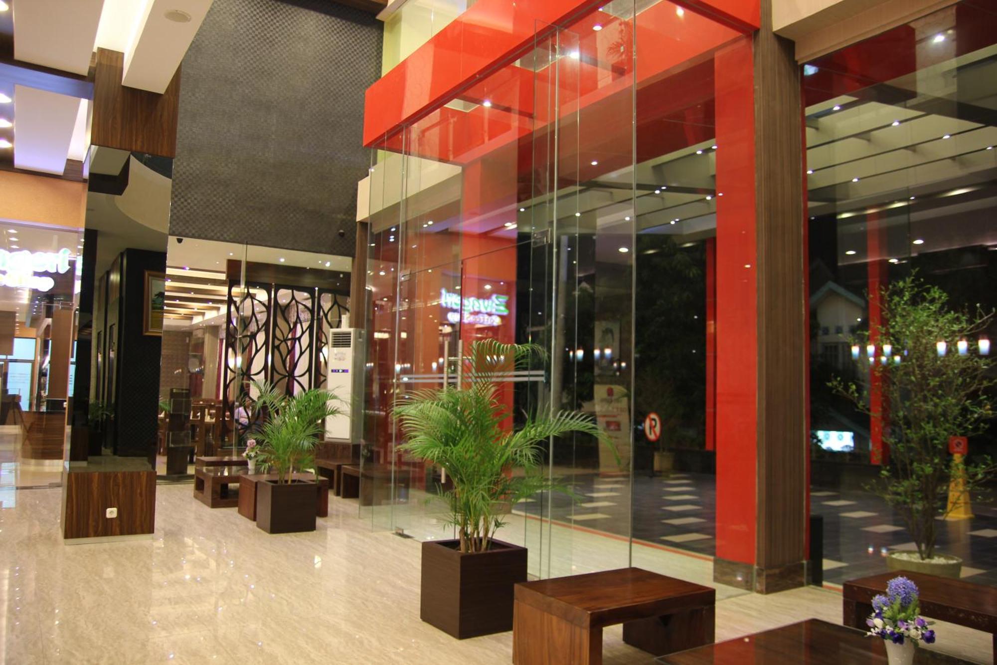 โรงแรมโรดิทา บันจาร์บารู บันจาร์มาซิน ภายนอก รูปภาพ
